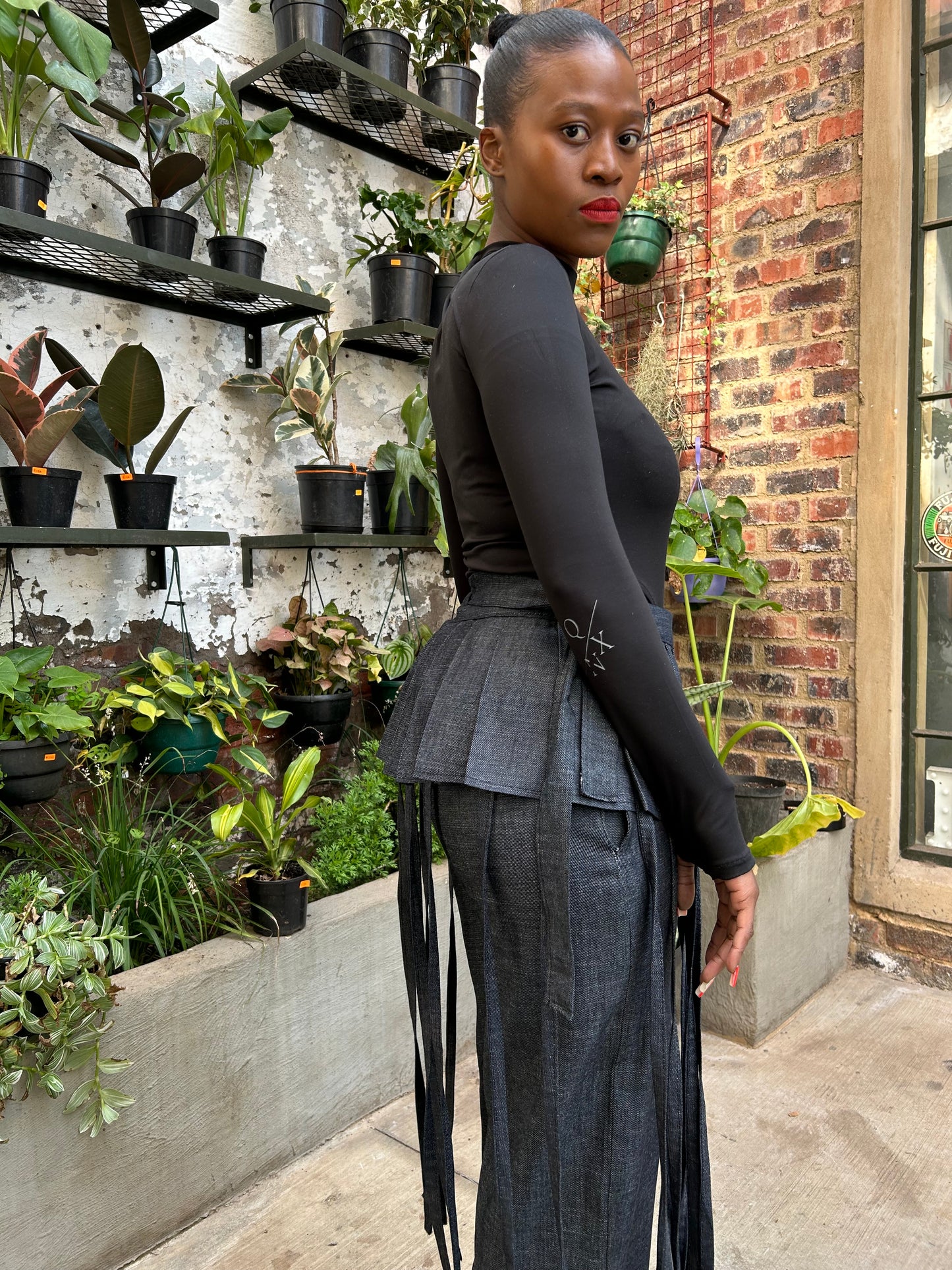 BRANDED BLACK BODY SUIT