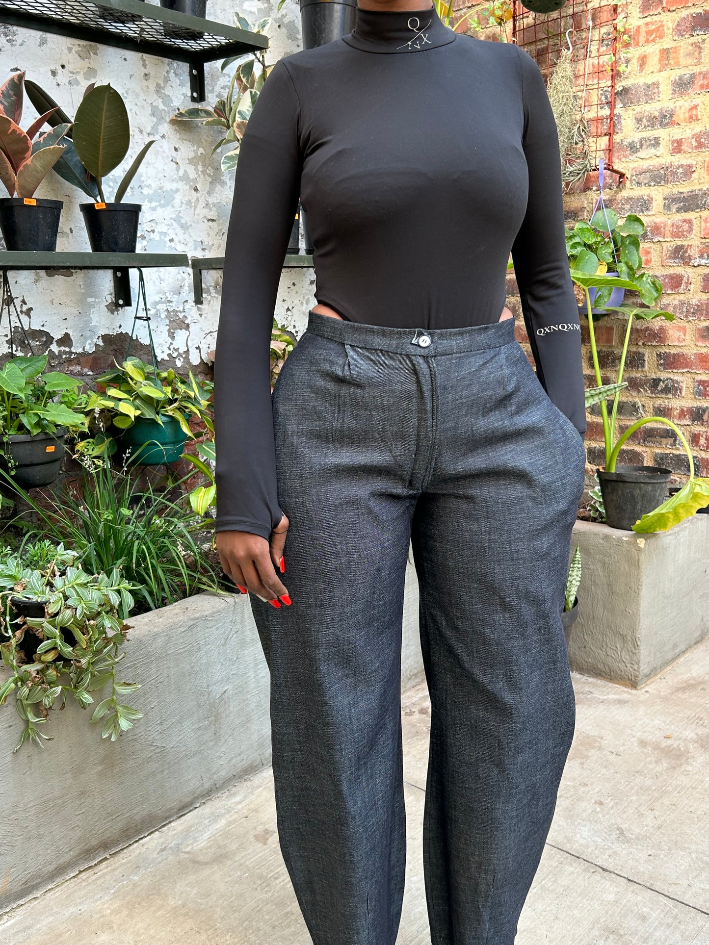 BRANDED BLACK BODY SUIT